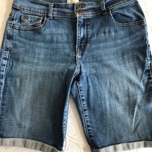 Levis 515 Bermuda Jean shorts